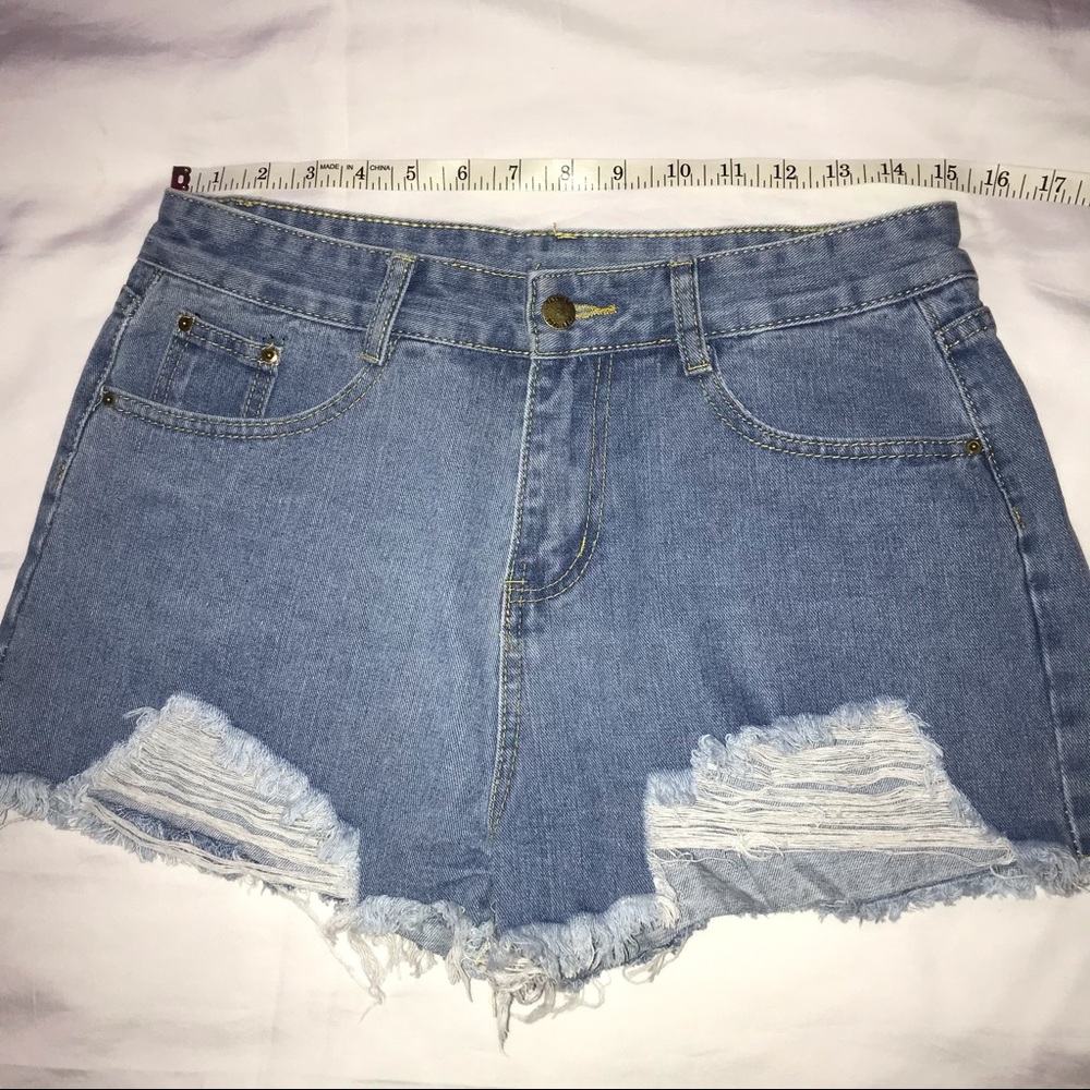 Romwe Ripped Denim Shorts - Picture 4 of 5